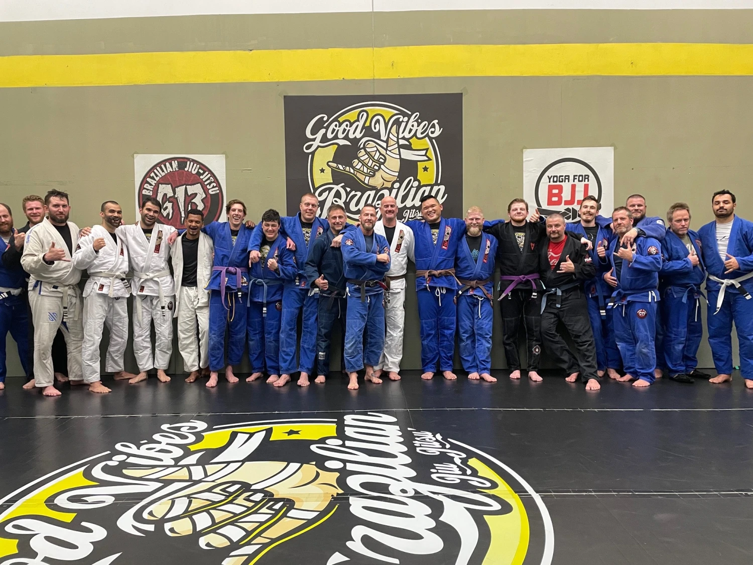 AK Athletic Equipment 20' X 10' - Roll-Up Martial Arts Flooring 3 AK Athletic Equipment 20' X 10' - Roll-Up Martial Arts Flooring - Image 3